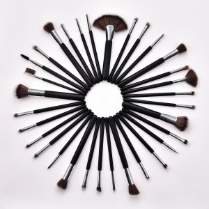 Custom logo 32pcs makeup brush set from China factory
