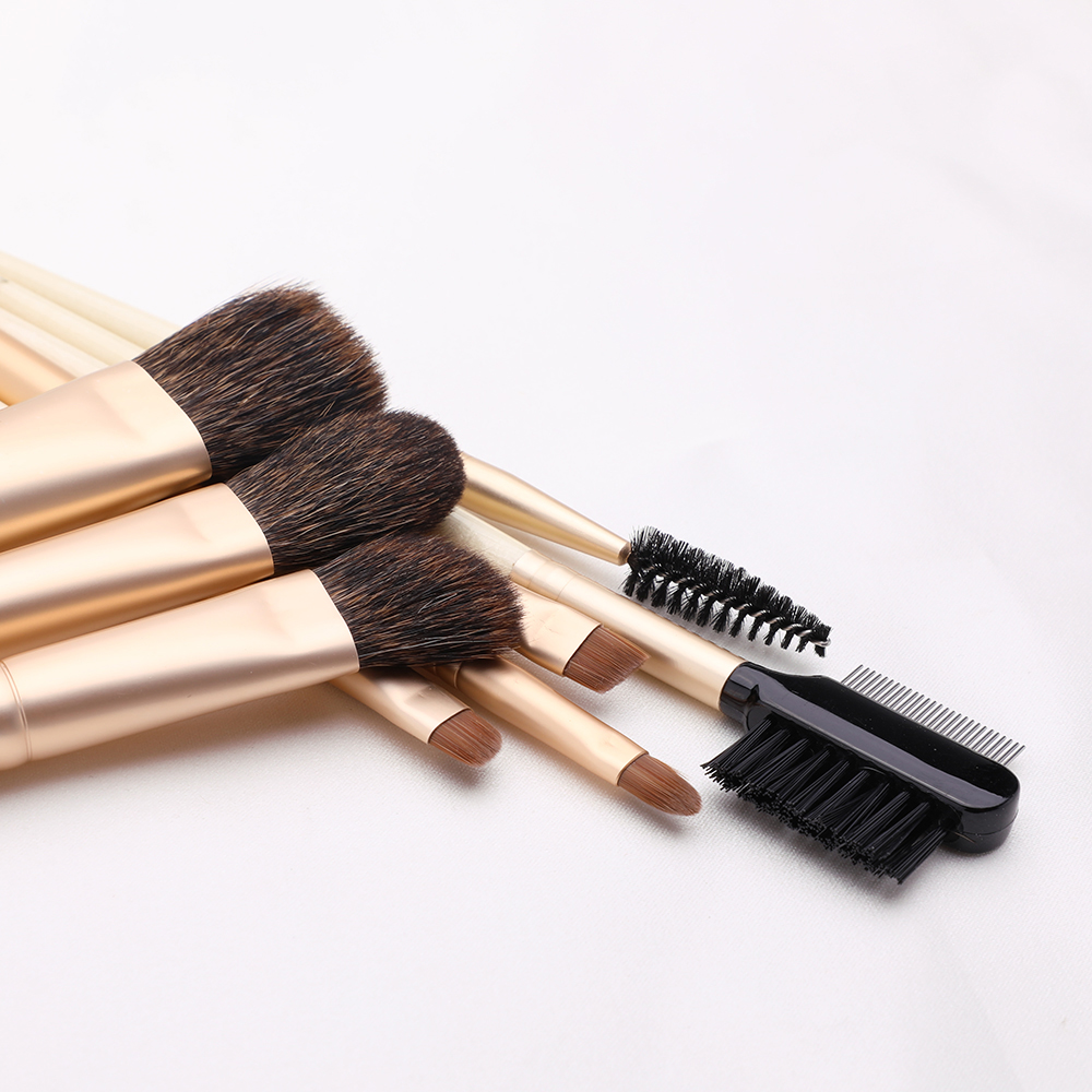 animal hair makeup brush