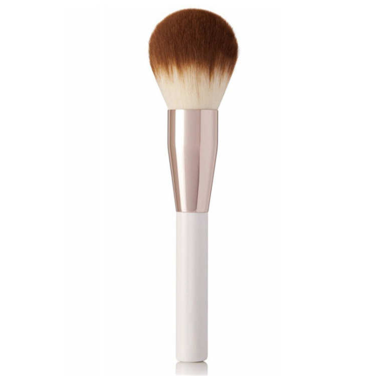 bronzer brush