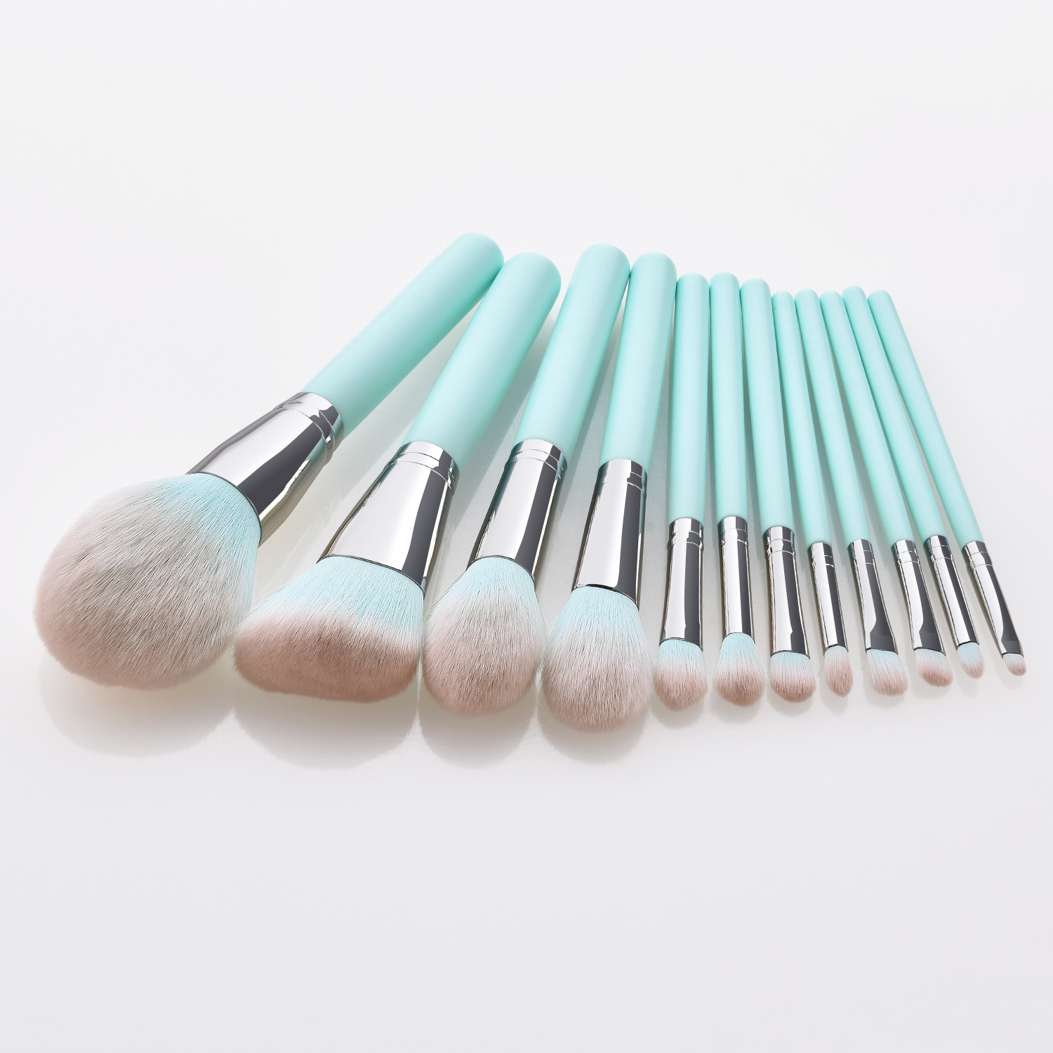 gradient blue makeup brushes set