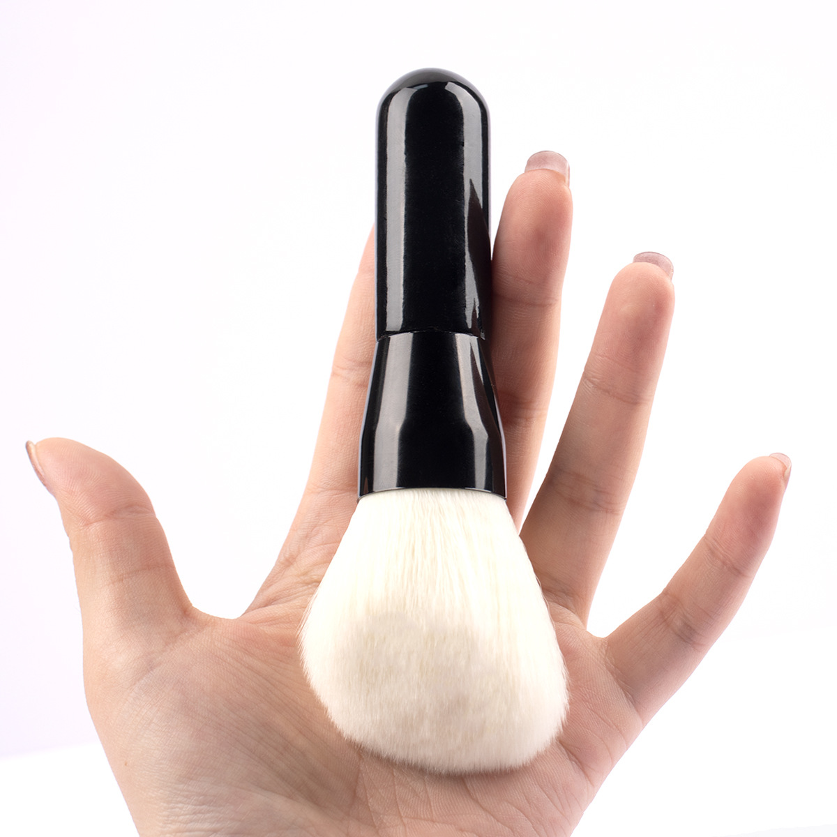 kabuki brush