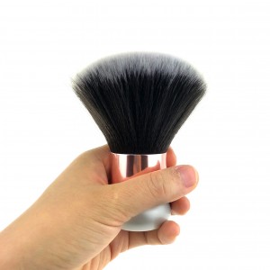 Single Brush Hot Selling Face Body Makeup Brush Portable Cosmetics Tool for Blush Bronzer Neck