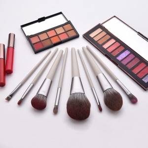 China Competitive Price Cosmetic Brush Tools Set Makeup brush Kit with bag