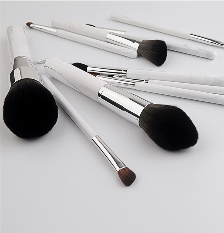 makeup brush