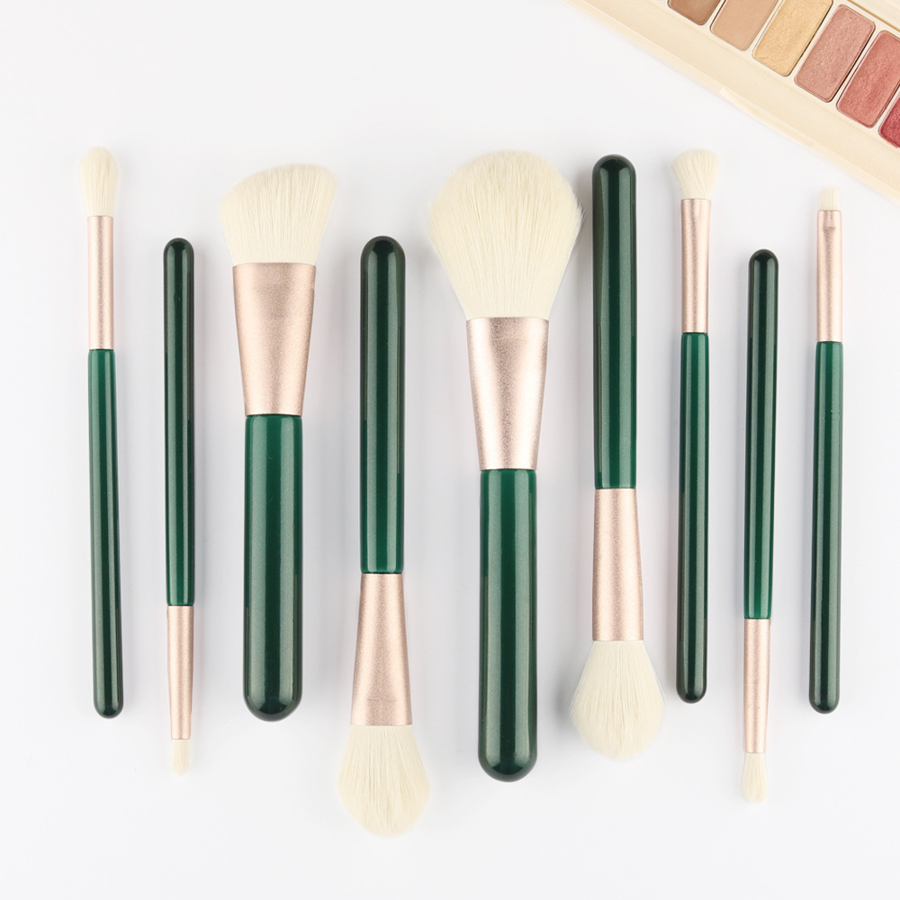 makeup brushes