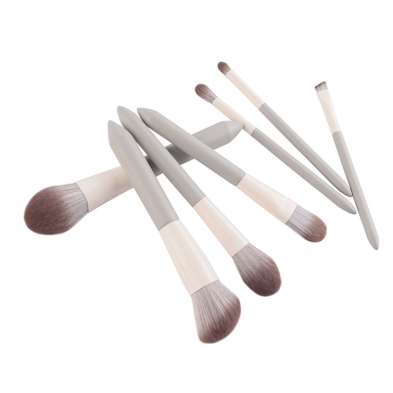 Custom Logo Professional Makeup Brush Set Soft Vegan Hair Kabuki Powder Eyeshadow Lipstick Brush Tools Featured Image