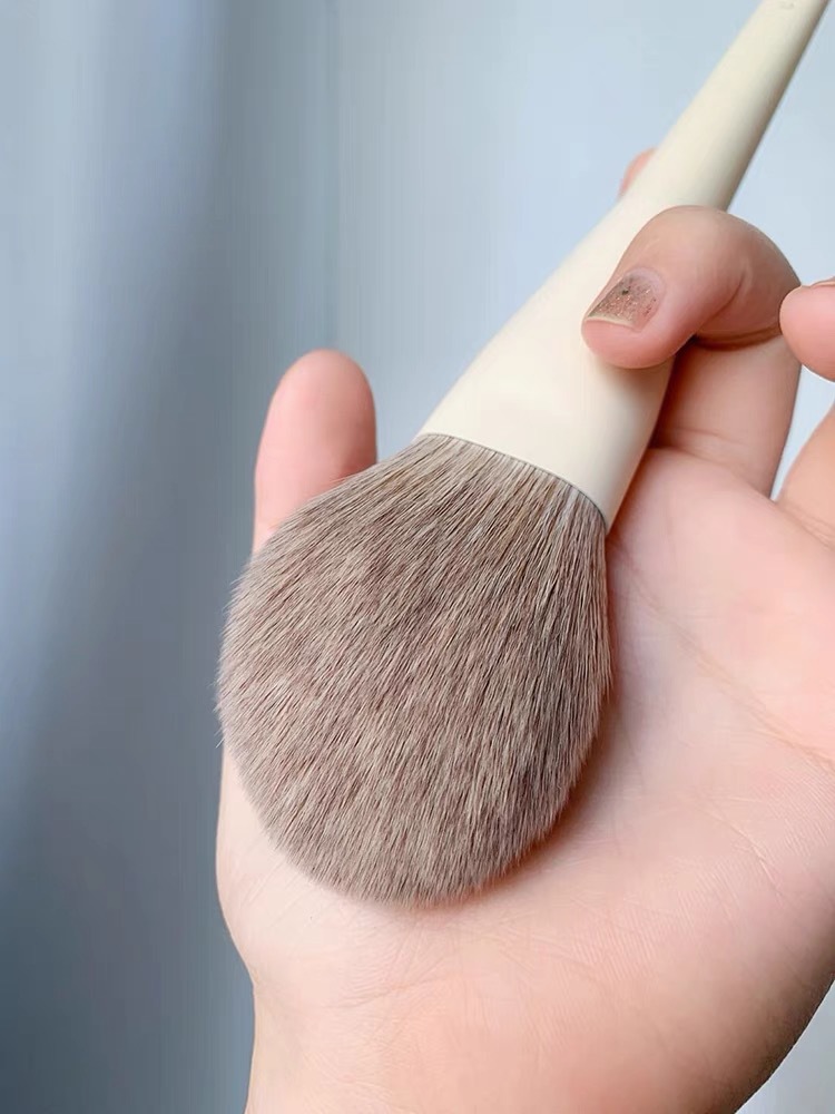 matt color hair makeup brush