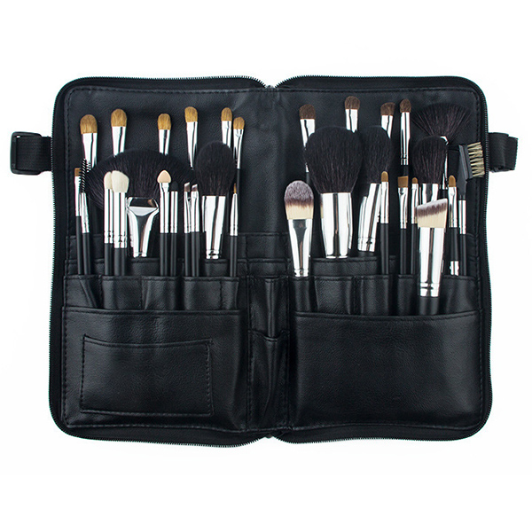 32pcs Classic Makeup Brush Set for Professional Artists Featured Image