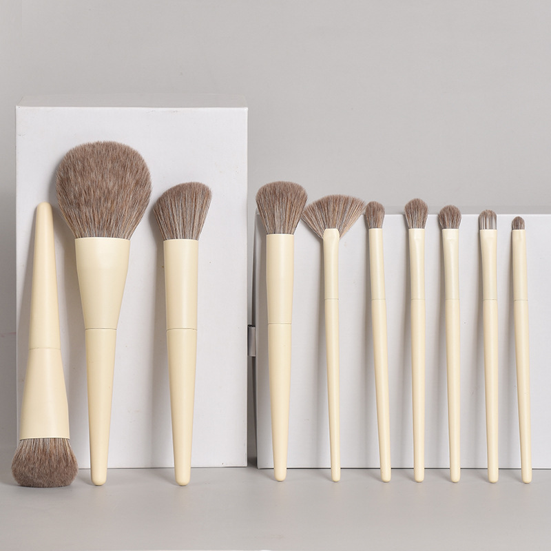 nude makeup brush