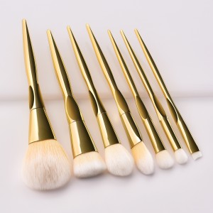 Private label OEM 7 piece metallic look makeup brush set with new design handle
