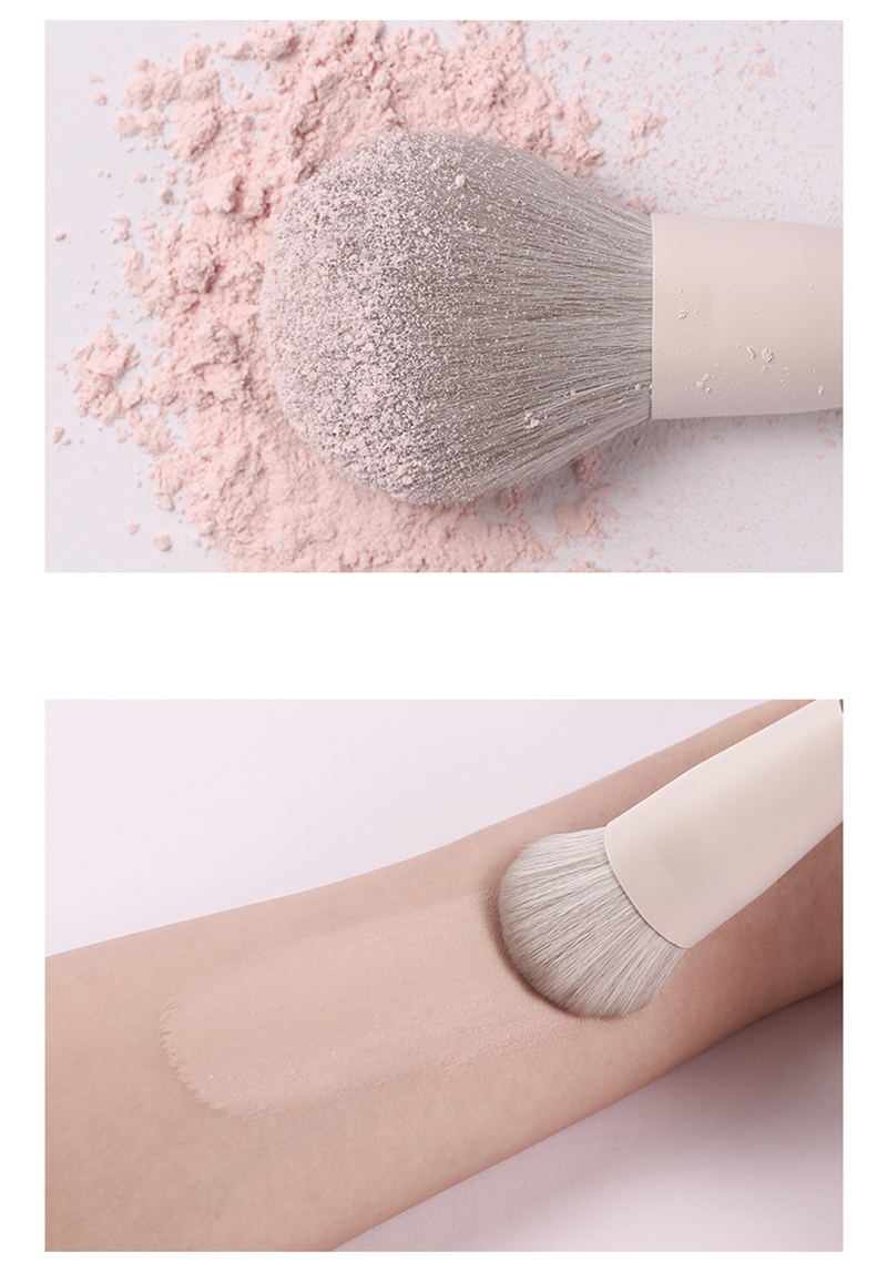 powder brush