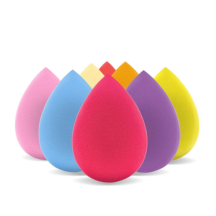 The difference between microfiber makeup sponge and non-latex makeup sponge