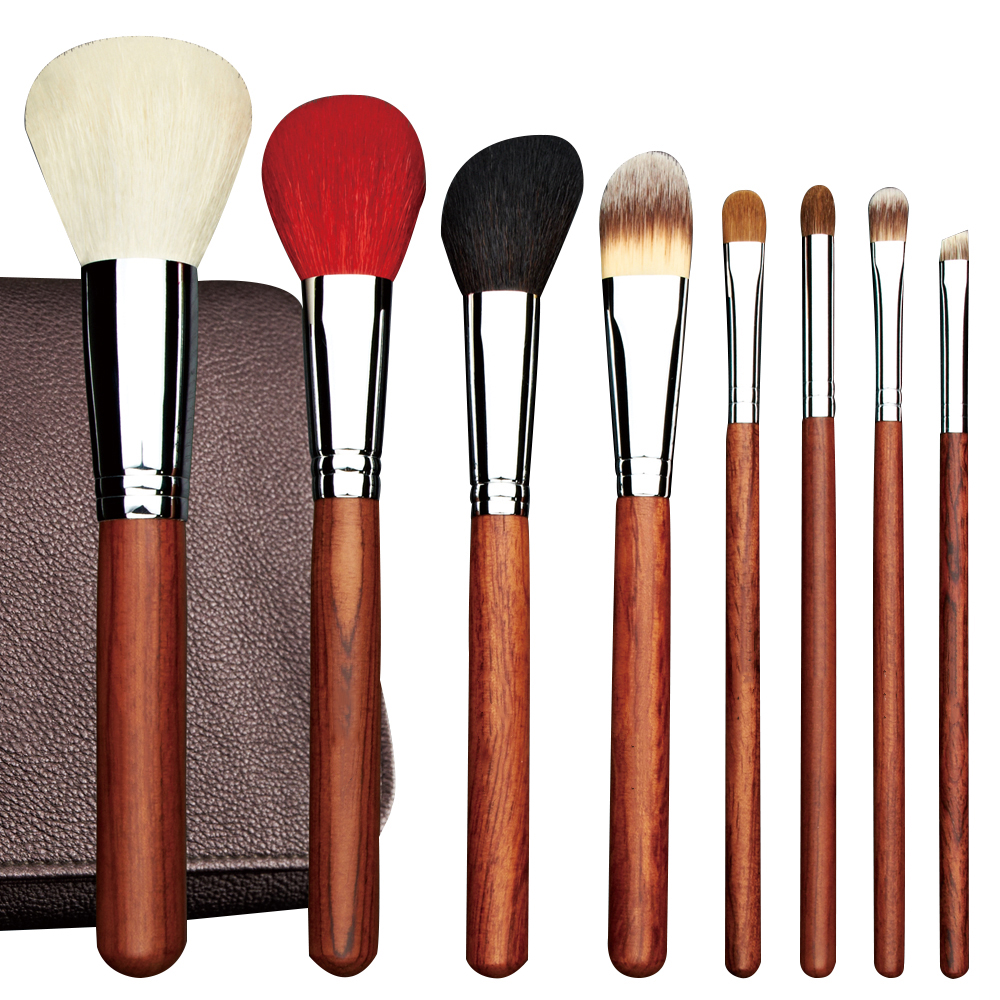 wood makeup brush