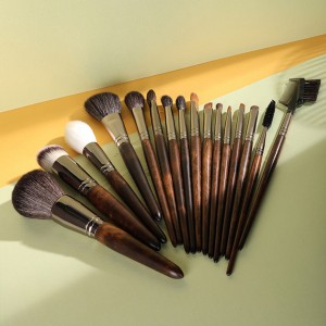 Professional OEM 16 PCS Wooden Hanld Make Up Private Label Brush Daily Makeup Kit Animal Hair
